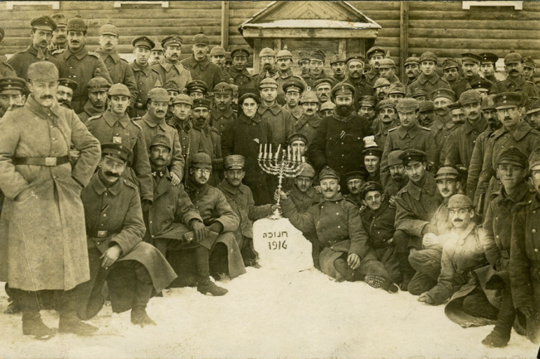 Jewish soldiers celebrating Hanukkah in Russia during World War I. LBI Archives, Hans Block: Slonim 1916/17, ME 63, F 3007,